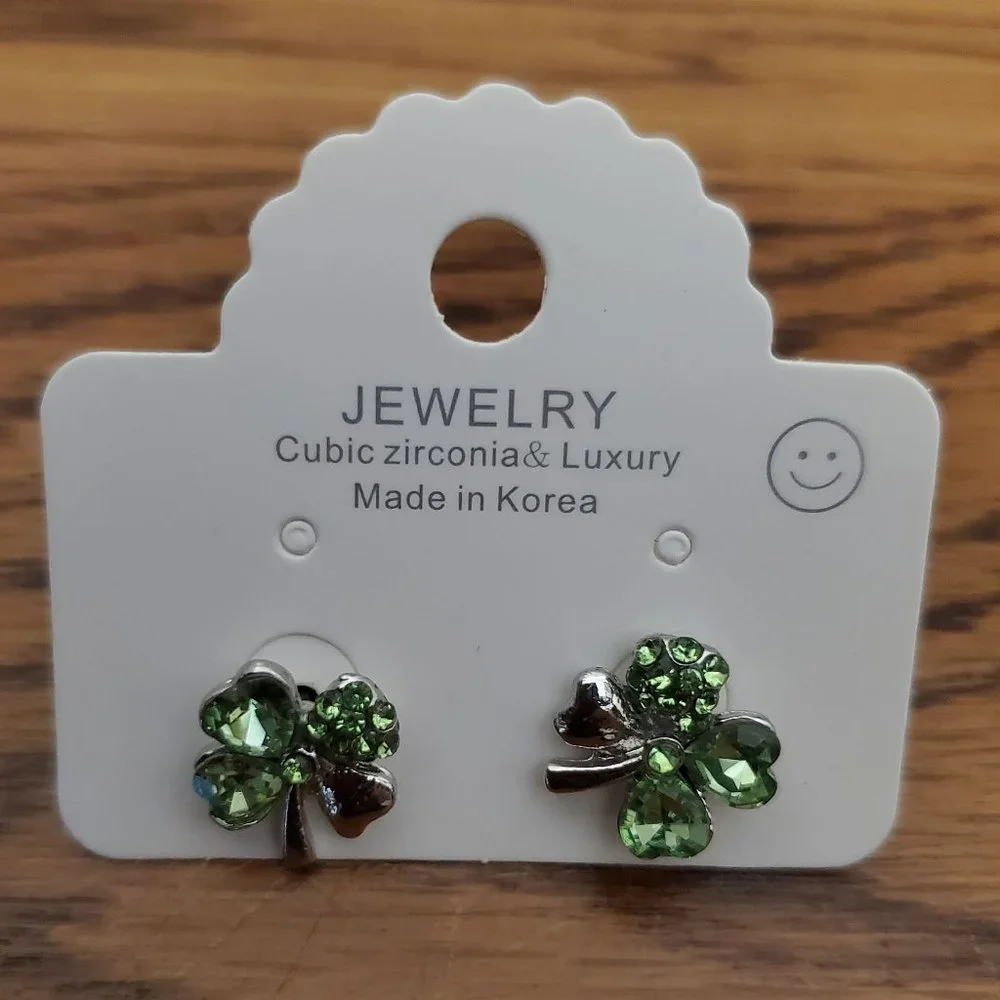 Green Clover Stud Earrings - Women's Jewelry